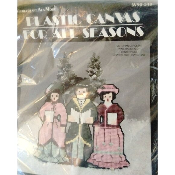 Victorian Carolers Plastic Needlecraft Ala Mode W90 540 - Picture 3 of 7
